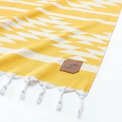Slowtide Towels Chico Throw Blanket