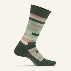 Feetures Men's Digital Camo Cushion Crew Socks For Men