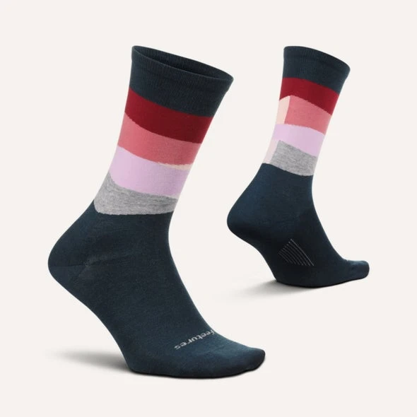 Feetures Landscape Ultra Light Crew Socks For Women Women's 4 Feetures Landscape Ultra Light Crew Socks For Women Women's