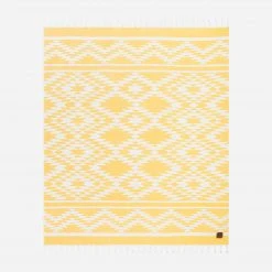 Slowtide Towels Chico Throw Blanket