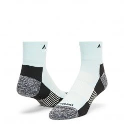 Wigwam Men's Attain Midweight Quarter Socks