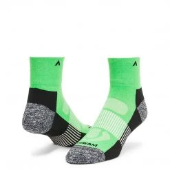 Wigwam Men's Attain Midweight Quarter Socks
