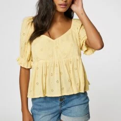 O'Neill Women's Isabel Eyelet Top For Women