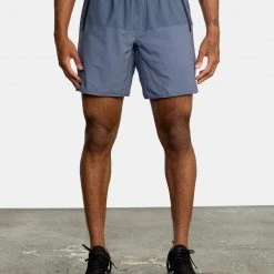 RVCA Yogger Stretch Elastic Shorts 17" For Men 18 RVCA Yogger Stretch Elastic Shorts 17
